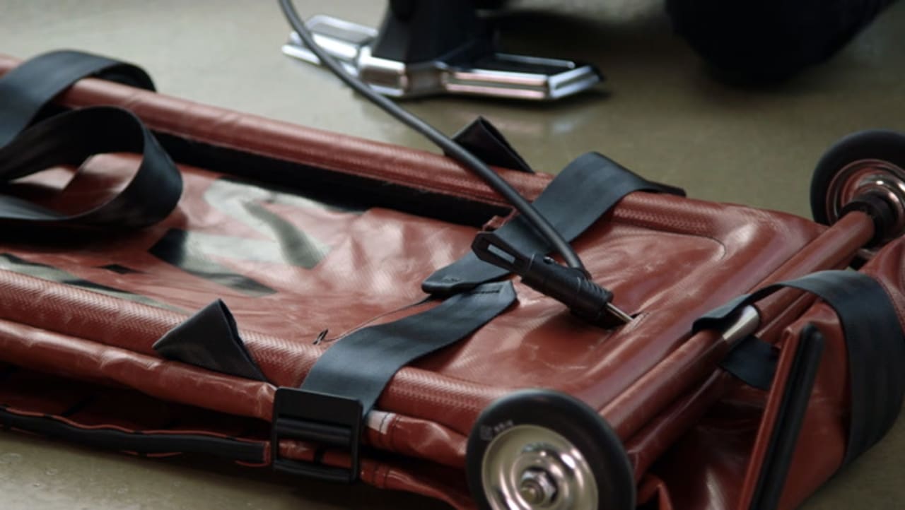 VIDEO This Inflatable Suitcase Will Fit Just About Anywhere Fast