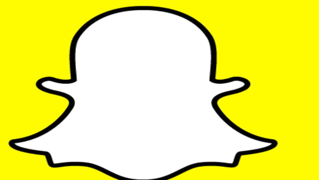 Снапчат бесплатное. Рисунки простые логотип снапчата. Как нарисовать snapchat. Snapchat skachat qilish. Как нарисовать снапчат.
