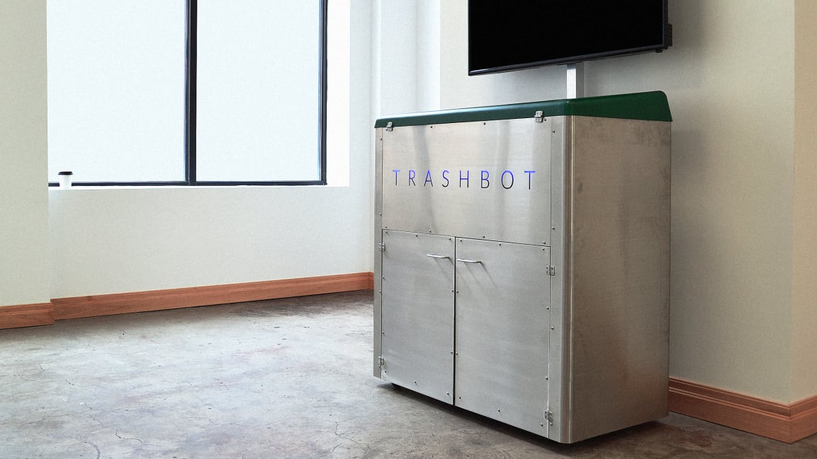 This robot trash bin automatically sorts your recyclables for you
