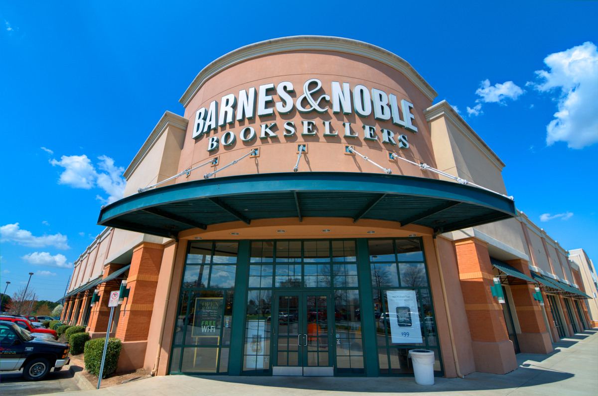 Local bookstore owner prepared for new Barnes & Noble location opening in  town - WUFT News