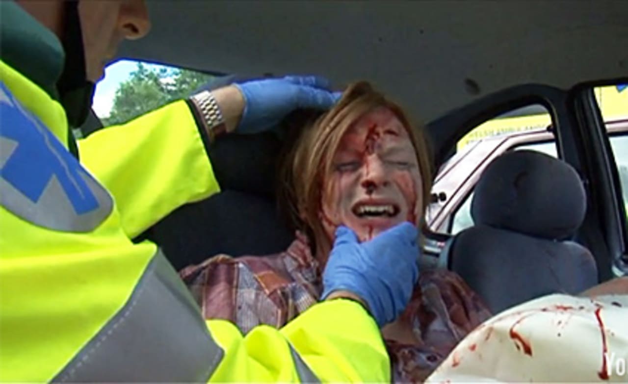 Texting While Driving >> Send This to Your Kids: Horrifying PSA About Texting While Driving. Texting While Driving >> Send This to Your Kids: Horrifying PSA About Texting While Driving.