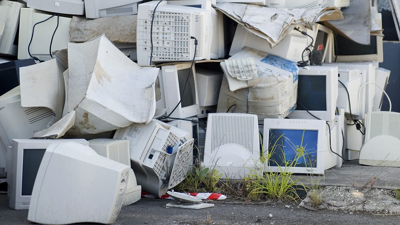 Visualizing The World’s E-Waste Problem