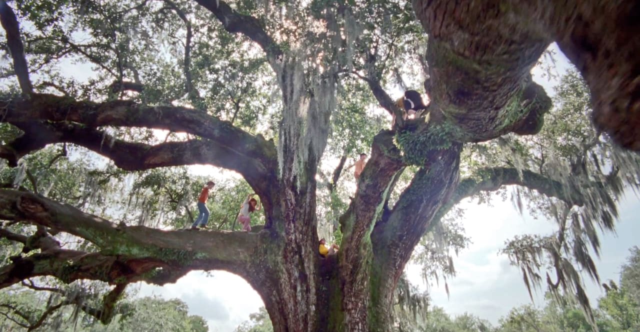 Facebook’s First Major Marketing Message? That It Is Like a Chair.