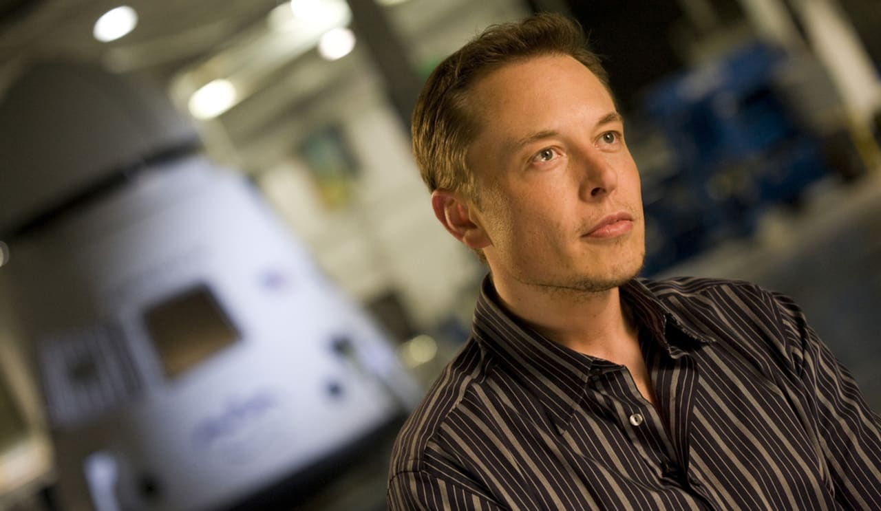 SpaceX Founder Elon Musk Considered Buying Russian Ballistic Missiles,