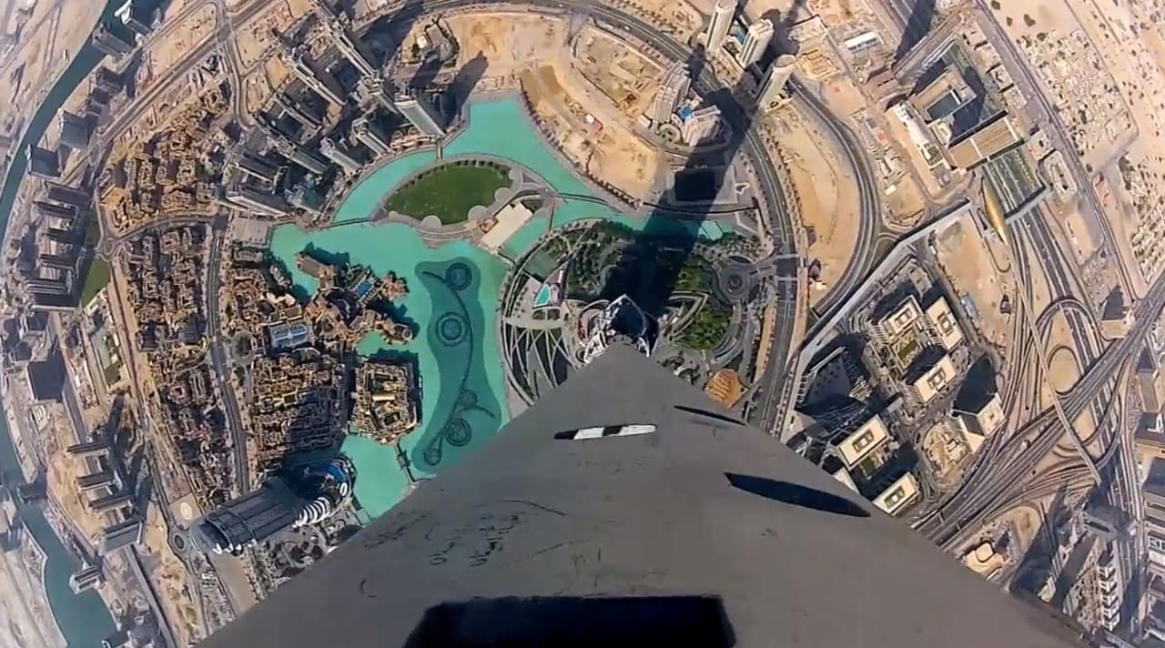 Google Street View Goes To The Top Of World's Tallest Building, Dubai'