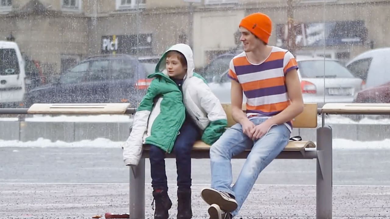 What If You Saw A Shivering Child On The Street? This Hidden Camera Ad Shows How Real People React