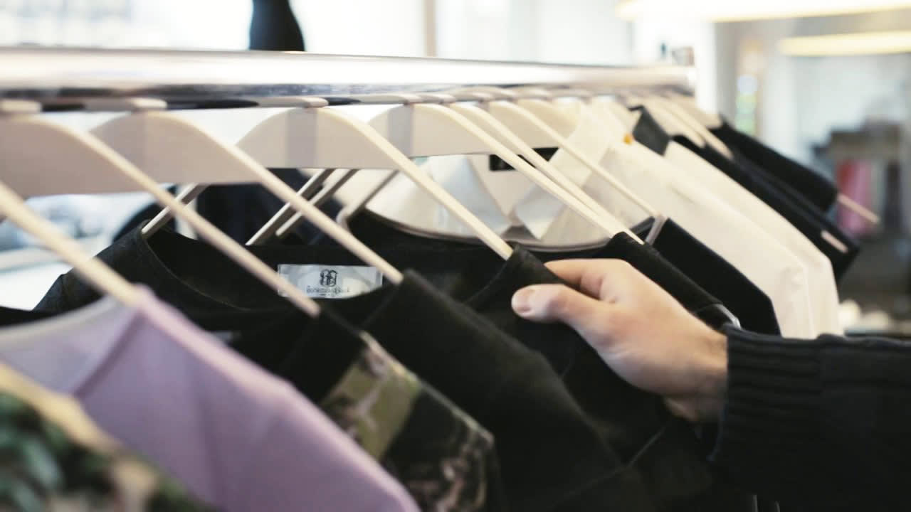 Hangers Are Perfect For Neat Freaks