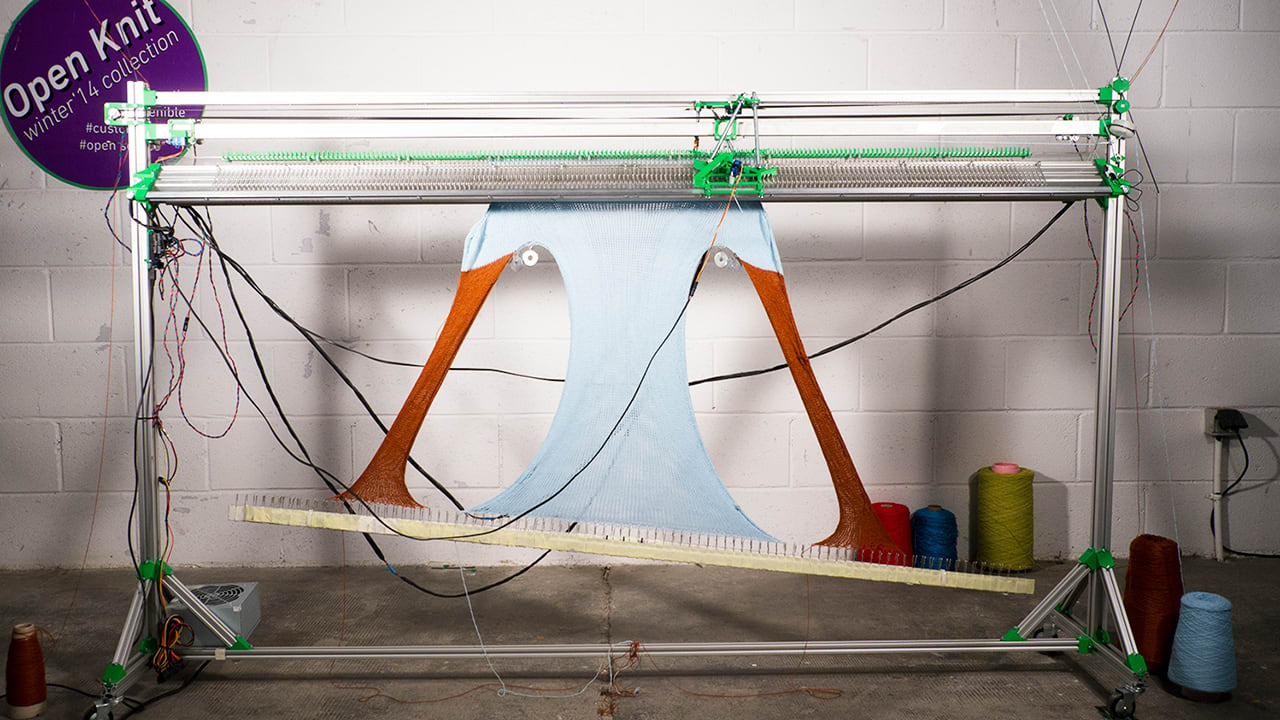 This Automated Knitting Machine With 340 Needles Is OldSchool 3D Pri