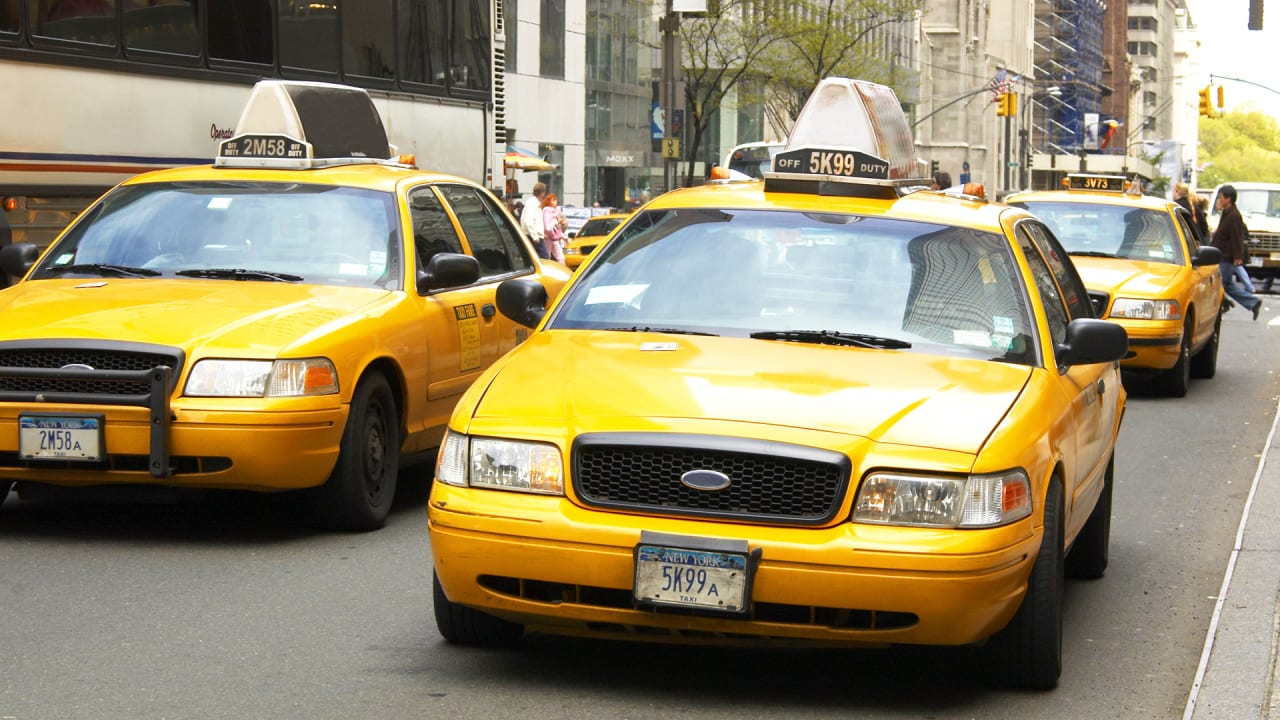 Here’s What 24 Hours In The Life Of A New York Taxi Looks Like