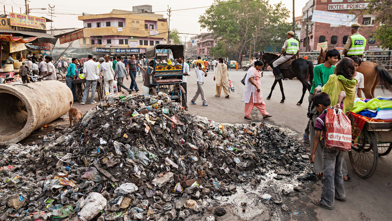 A Startup Offers A Sustainable Alternative To India’s Chaotic Garbage