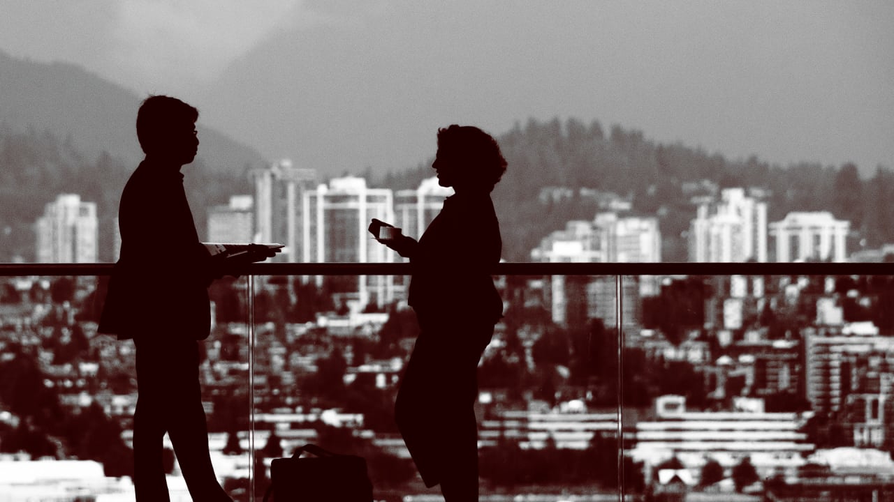 Your New Favorite Instagram Account Is Eavesdropping On Your Conversat