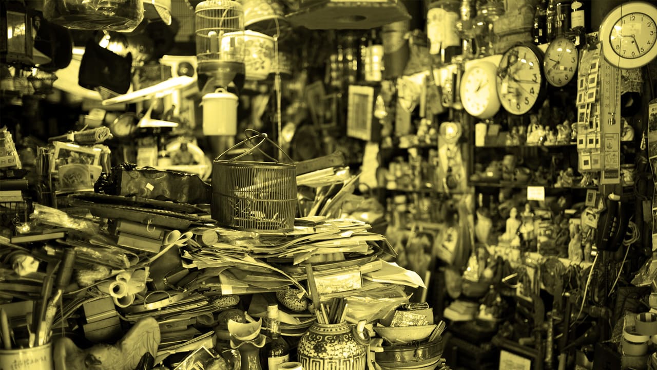 The Desk De-Cluttering Guide For People Who Hate This Kind Of Thing