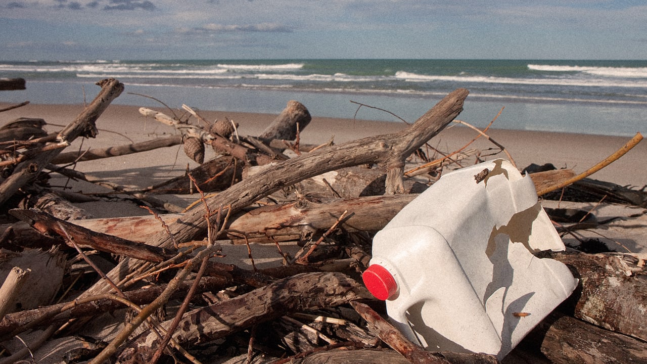 This Is How Much Plastic We Put Into The Ocean Every Year (It’s A Lot)