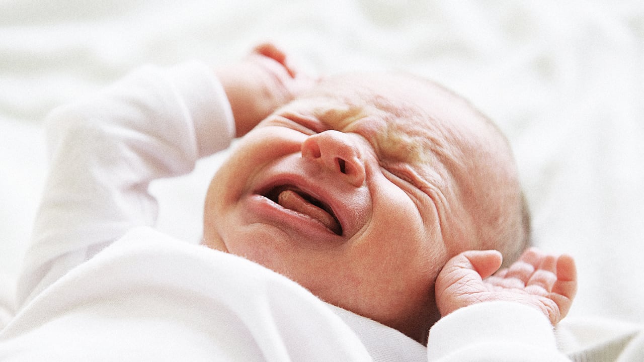 When Female Babies Cry, Men Discount Their Distress