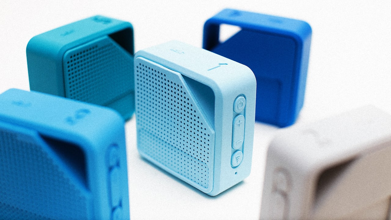 This Device Helps Blind People Navigate The World Through Sound