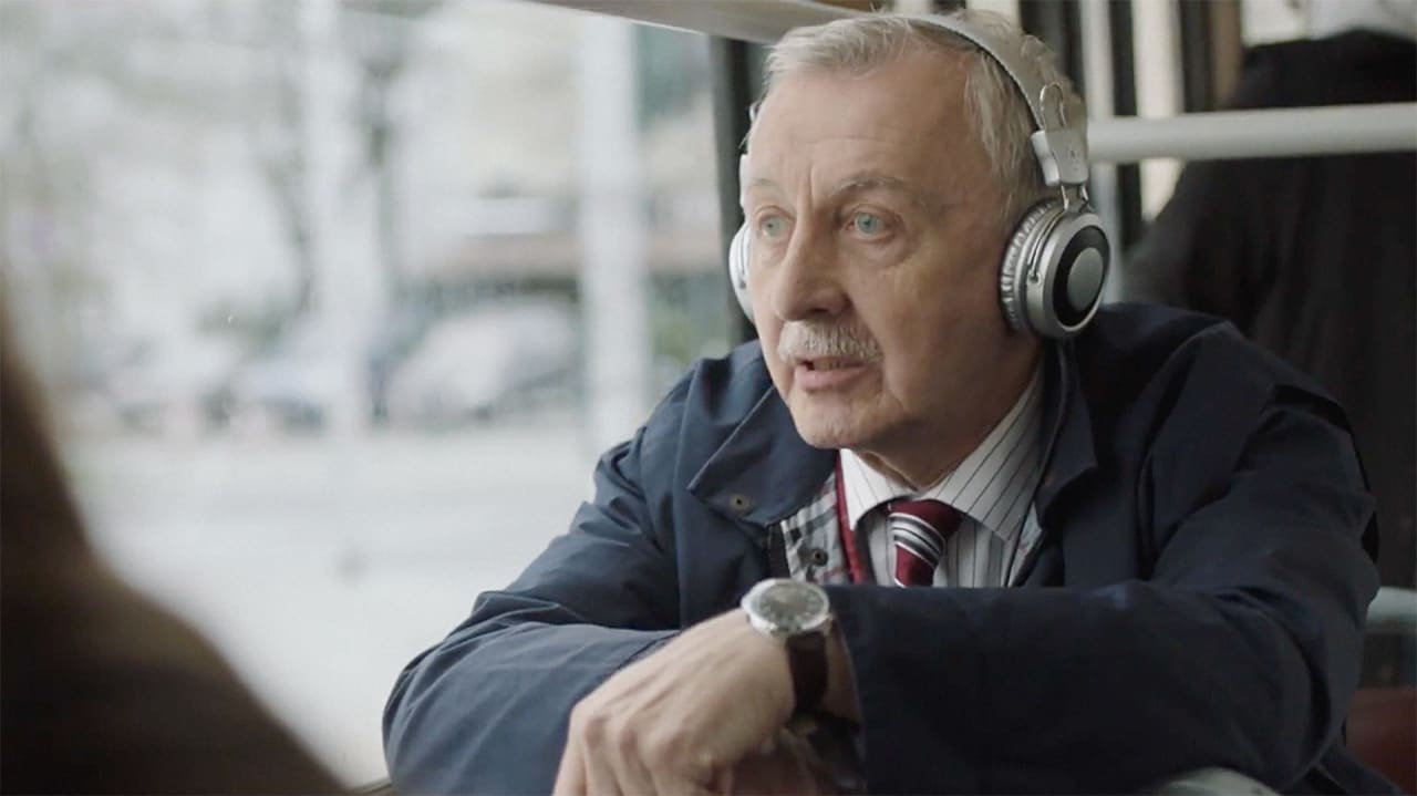 The Sweet Old Grandpa In This Polish Ad Might’ve Just Won Christmas