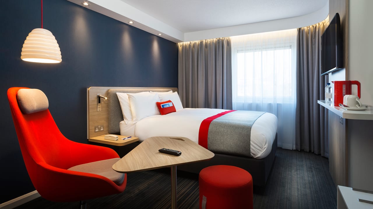 Inside The Hip Redesign Of Holiday Inn Express