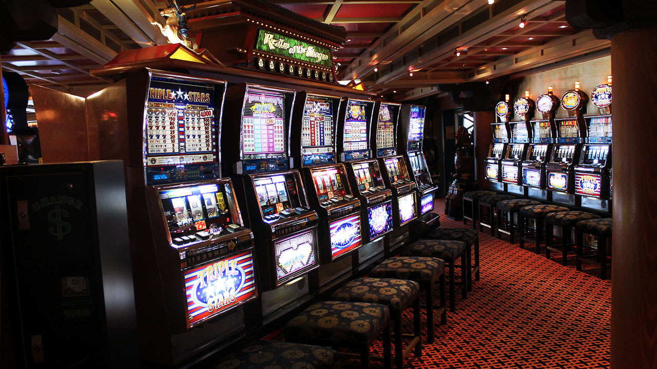 How do modern slot machines work well because they are based on a variable How do modern slot machines work well because they are based on a variable