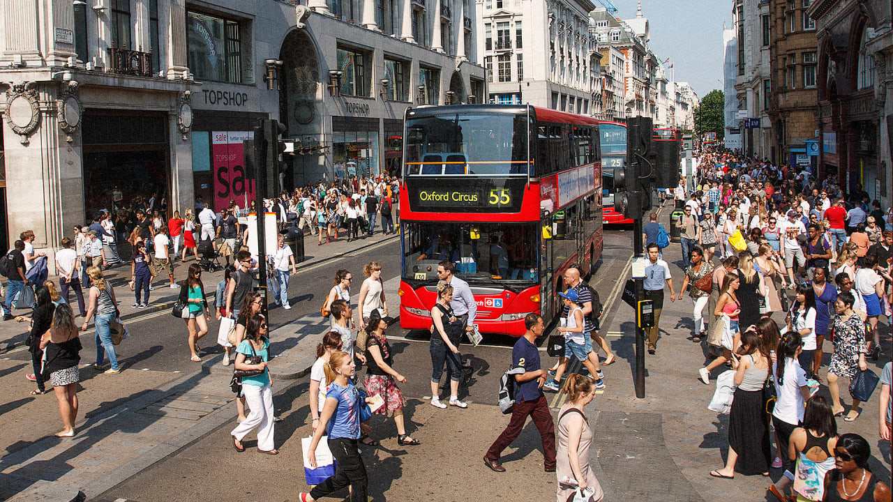 London Will Ban Cars From The City S Iconic Oxford Street