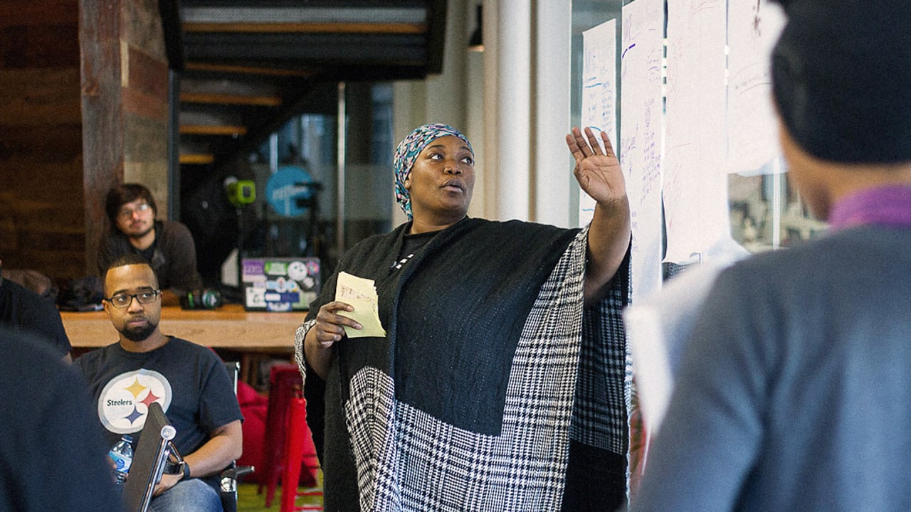 “Hip-Hop Is A Huge Equalizer”: Young Entrepreneurs Get Business Inspir