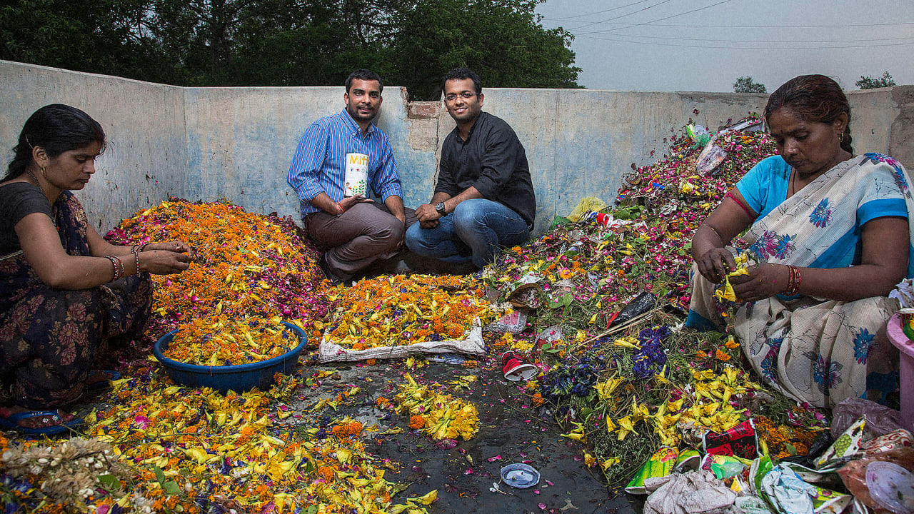 These Indian Entrepreneurs Upcycle Leftover Religious Flowers Into Use