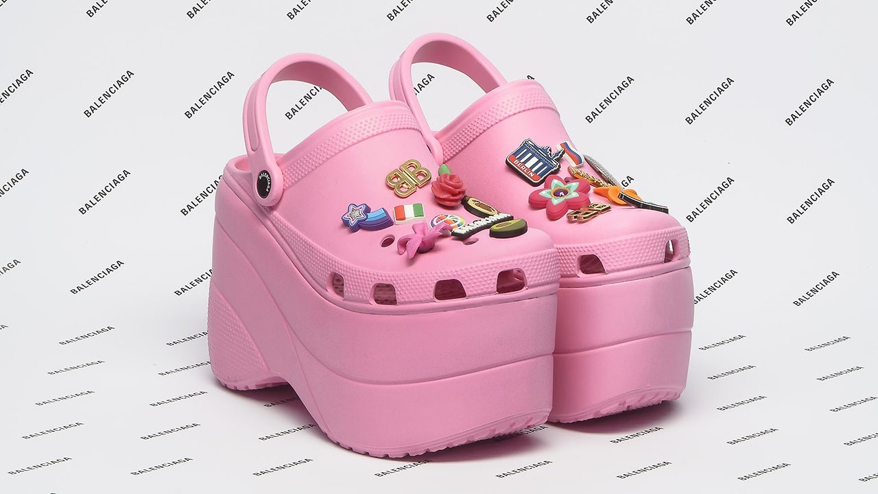platform pink crocs