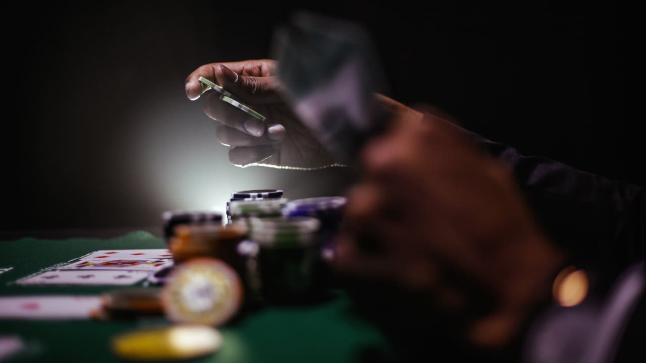 professional poker players illegal casino