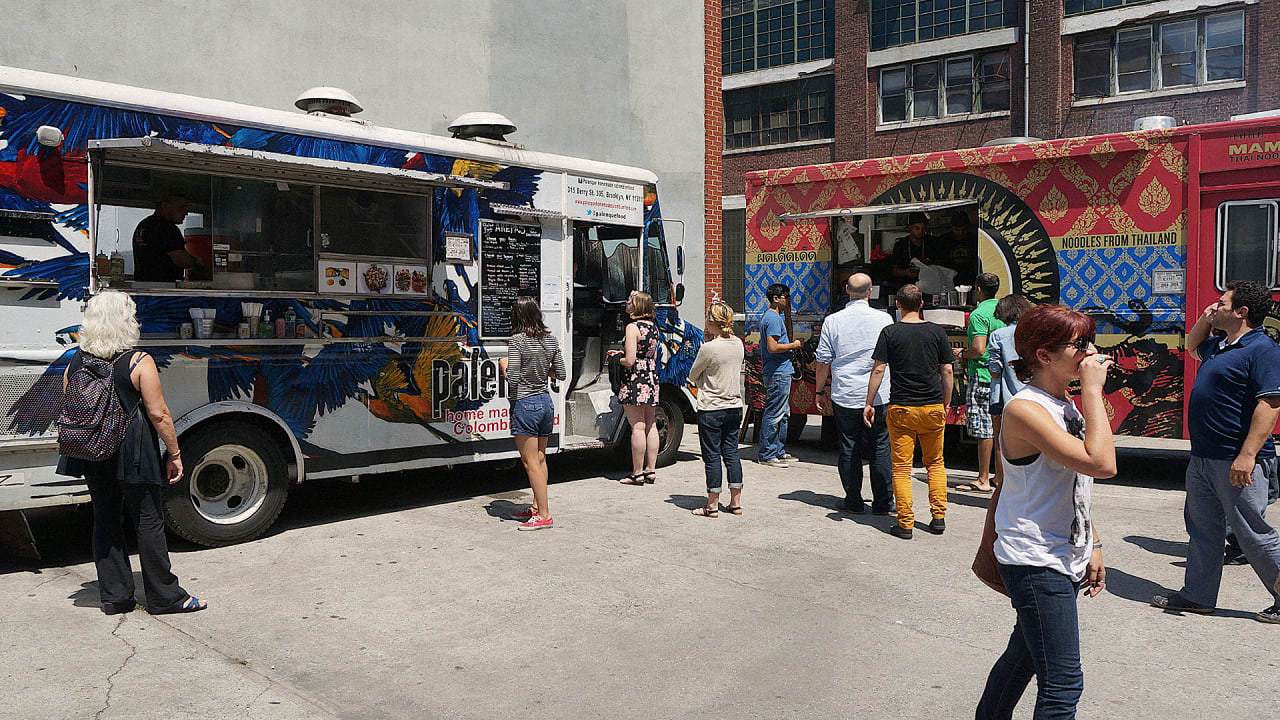 The Secret To Food Truck Success Adapting To Changing Seasons - b3aurxl
