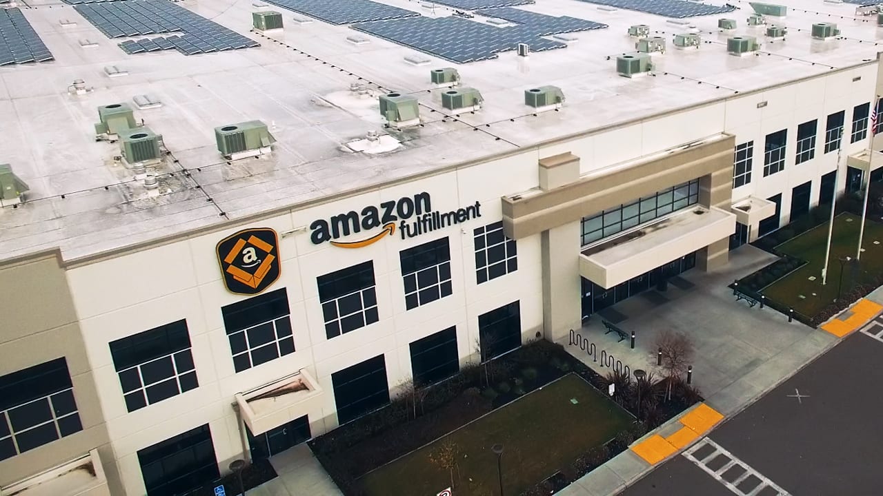 Amazon will now deliver packages to the trunk of your car