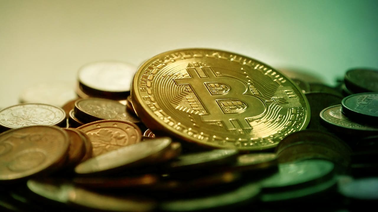 Bitcoin bubble watch: Cryptocurrency price surged by ...