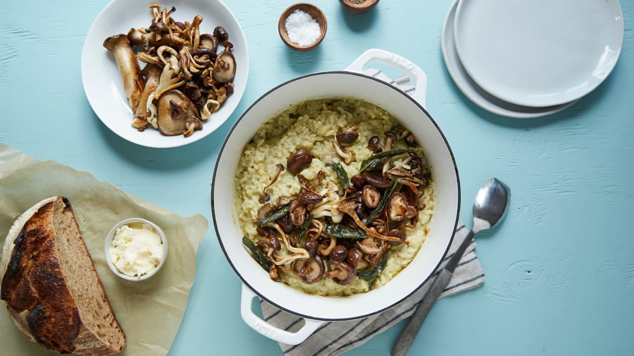 Watch out, Le Creuset! This new cookware startup is coming for your pr