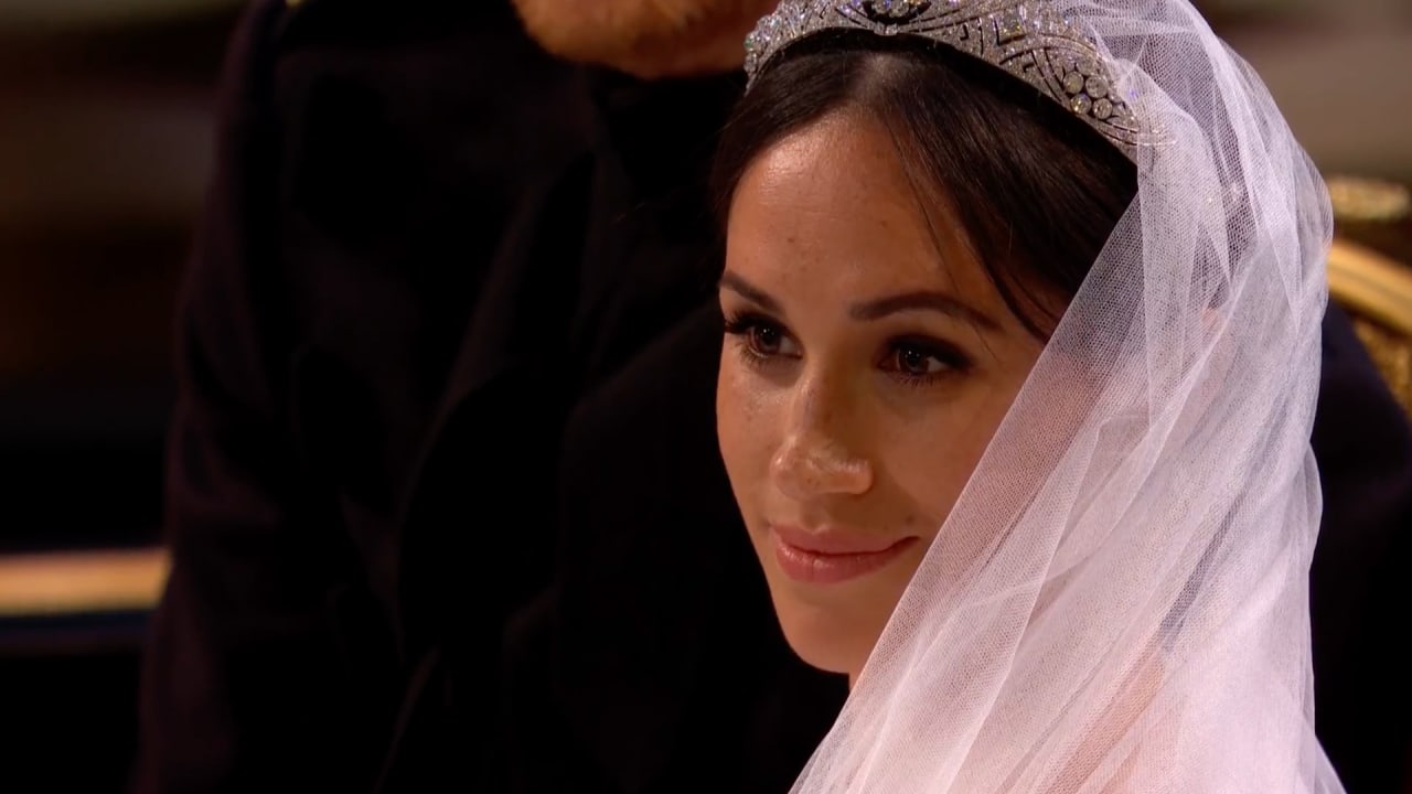 Meghan Markle Opts For A Simple Classic Royal Wedding Dress