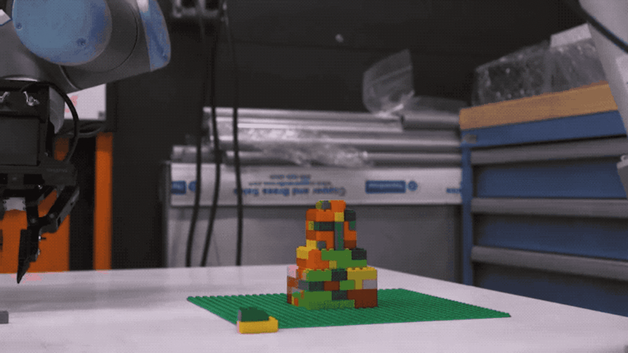 Lego simple robot shop