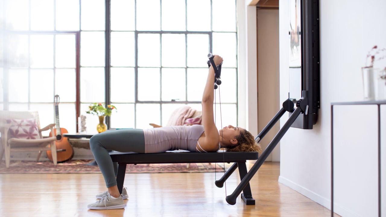 This 2,995 home gym is like Peloton for weightlifting