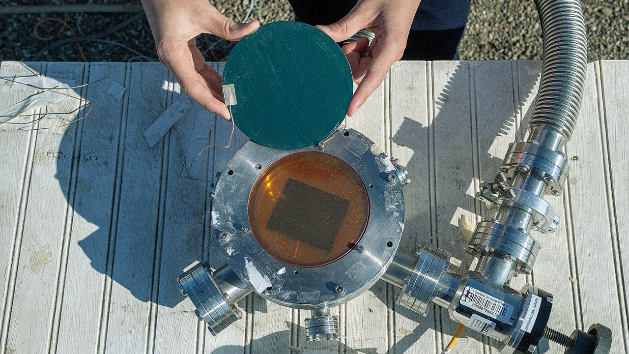 Radiative coolers could blast heat into space to keep buildings cool