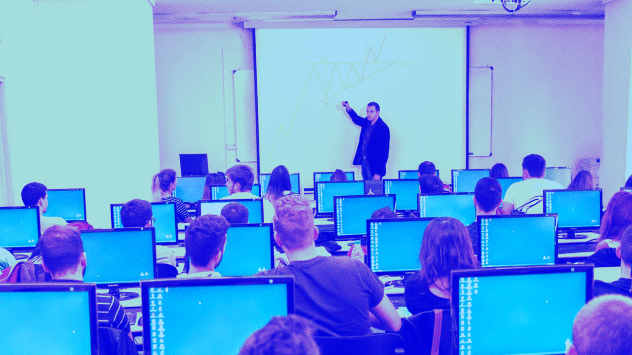 How To Excel In A Competitive Work Environment How To Excel In A Competitive Work Environment