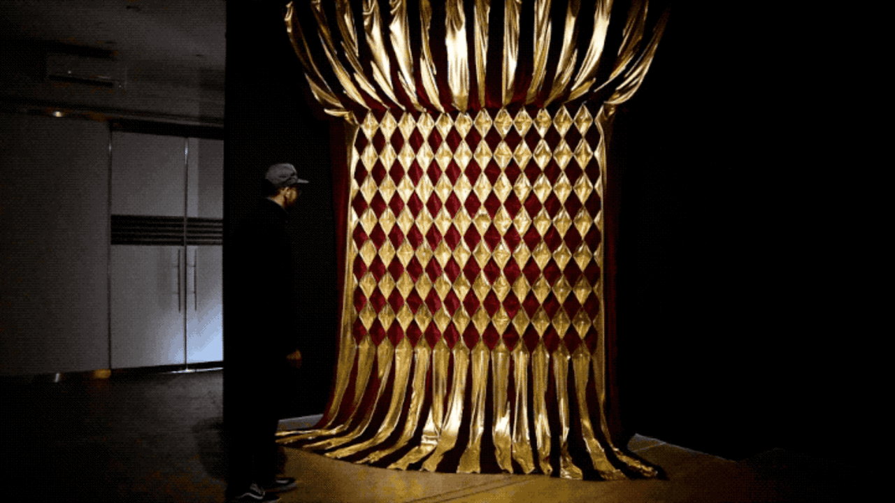 Daniel Rozin's "Sol" mirrors reflect our role in climate change