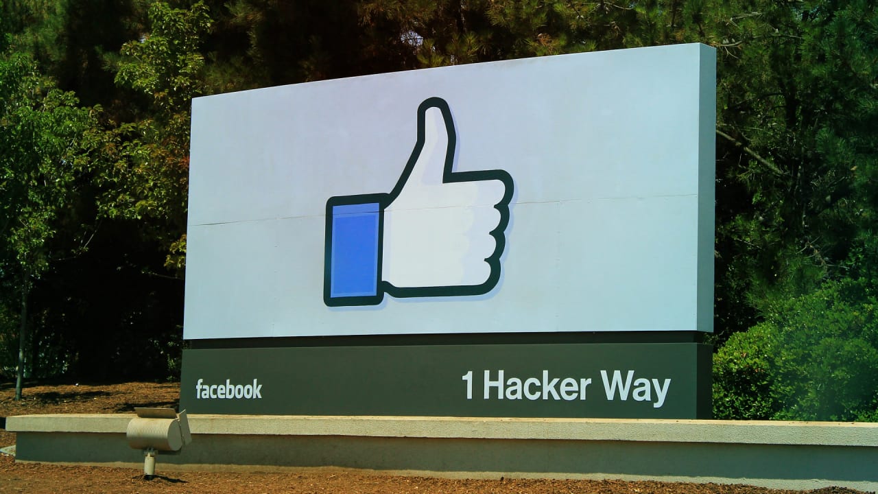 Facebook agrees to limit ad targeting after discrimination lawsuits