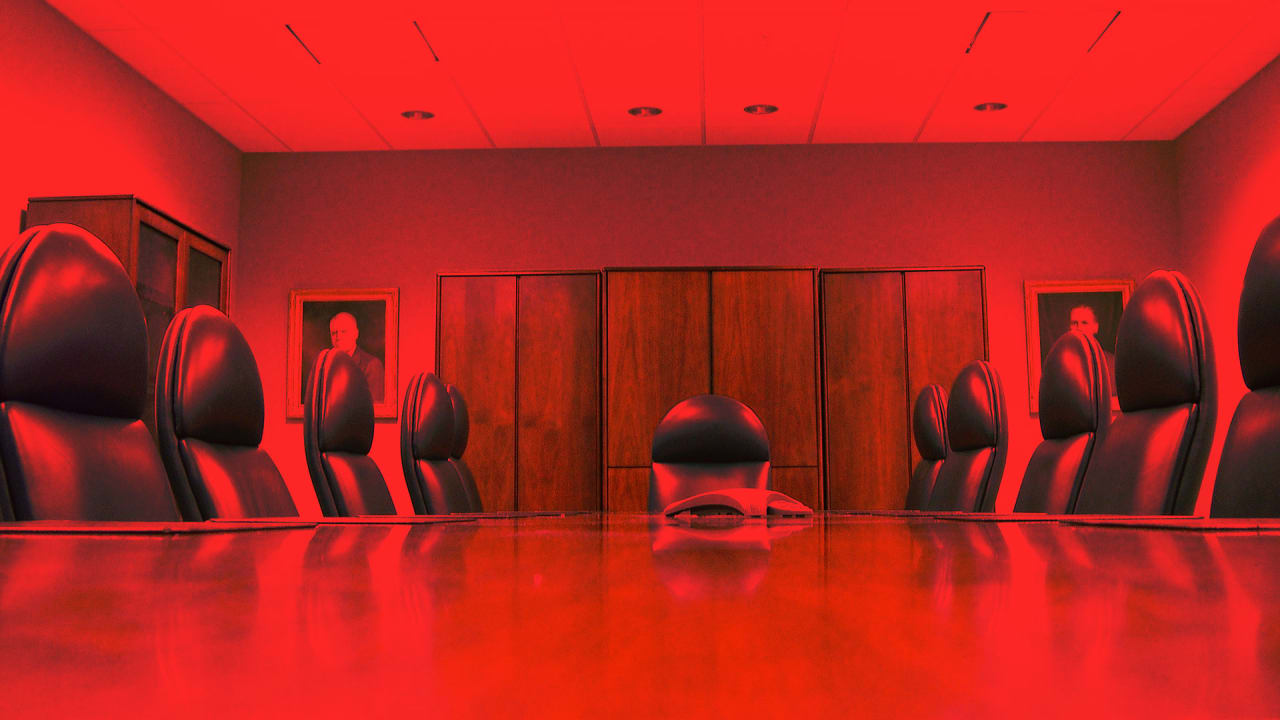 How to replace executives without a company shake up