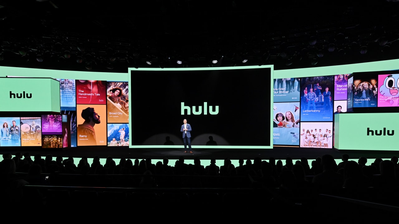 things to binge watch on hulu