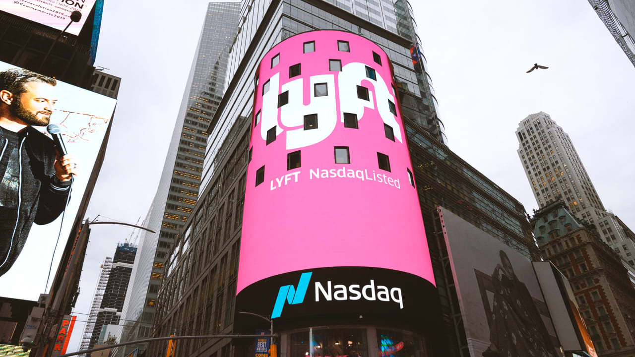 News Lyft stock goes nuclear as it beats on revenue but reports over $1B in - Fast Company