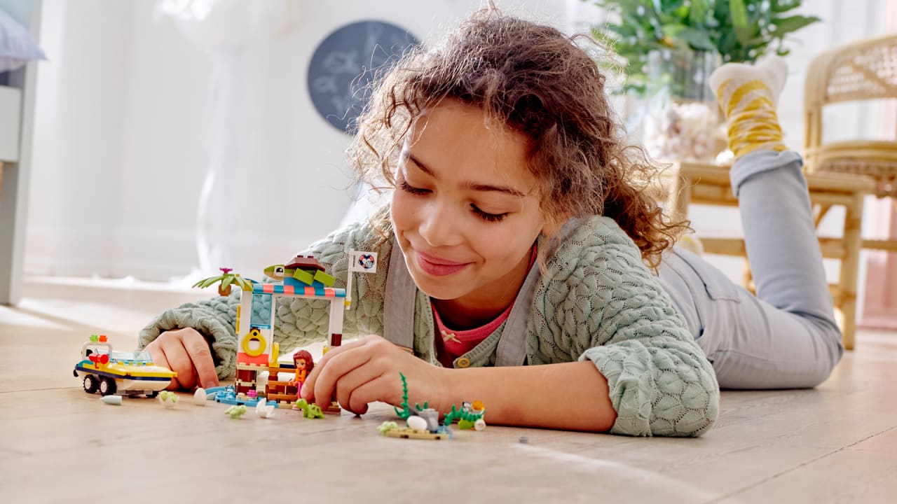 Brokke sig våben Humoristisk Lego says playtime benefits parents as much as your kids