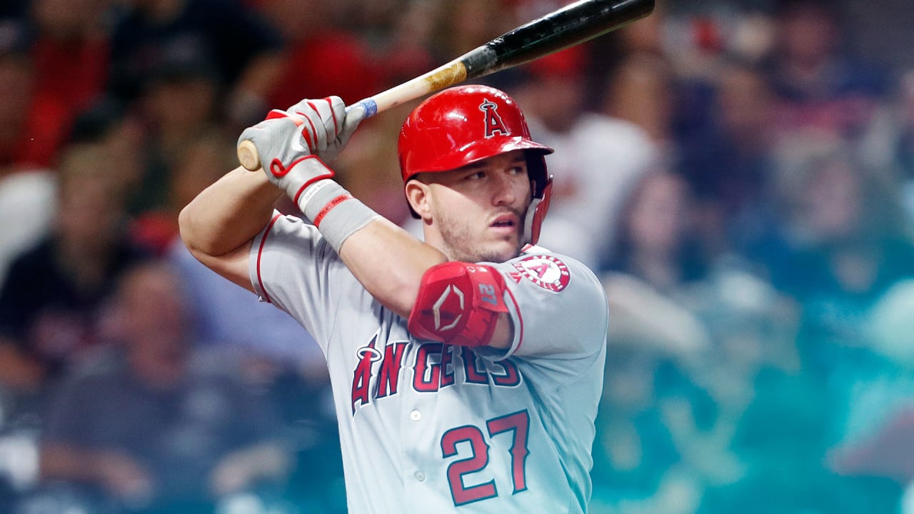 4 lessons on leadership presence from Mike Trout