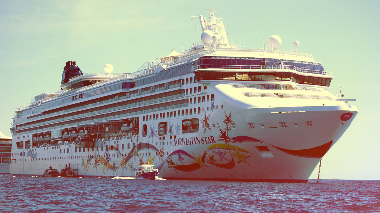 https://images.fastcompany.net/image/upload/w_1280,f_auto,q_auto,fl_lossy/wp-cms/uploads/2019/09/p-1-this-cruise-line-is-getting-rid-of-plastic-bottles-as-a-tiny-little-baby-step.jpg