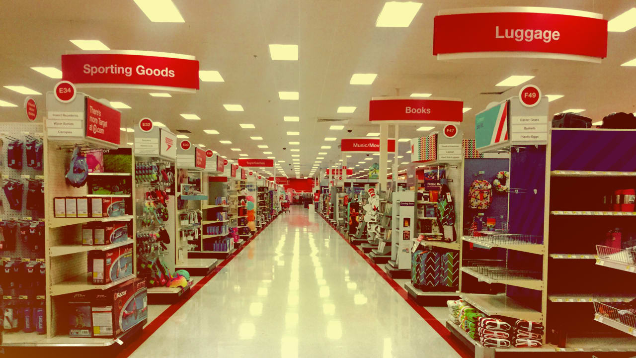 Toys R Us Target Team Up For Online Sales Starting Today