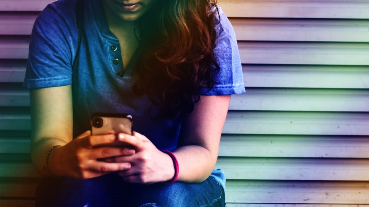 Here’s how to shadow ban your Instagram bullies with the new ‘Restrict