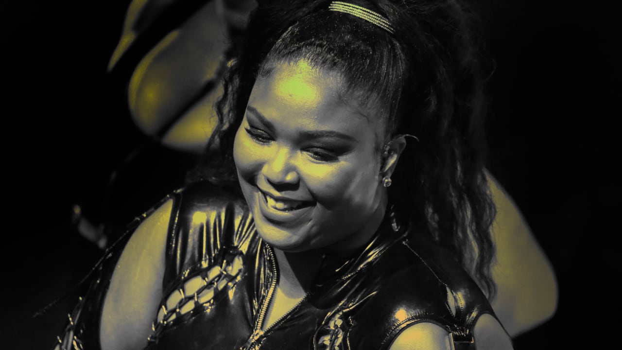 Lizzo Is Being Sued For Being A Nightmare Postmates Customer