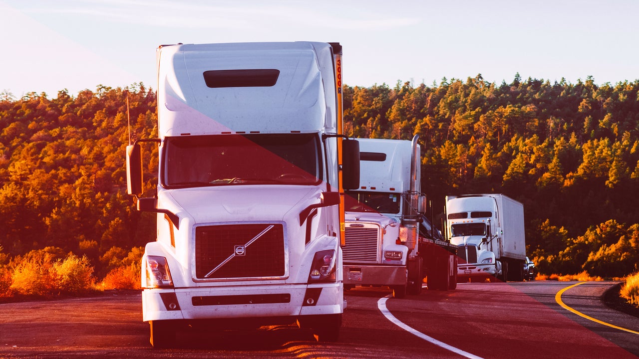 Celadon Bankruptcy Truck Drivers Helped By Facebook Group