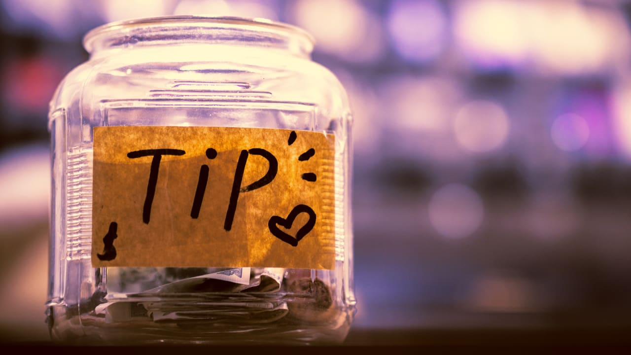 Shock survey Only 81 of U.S. diners tip restaurant staff