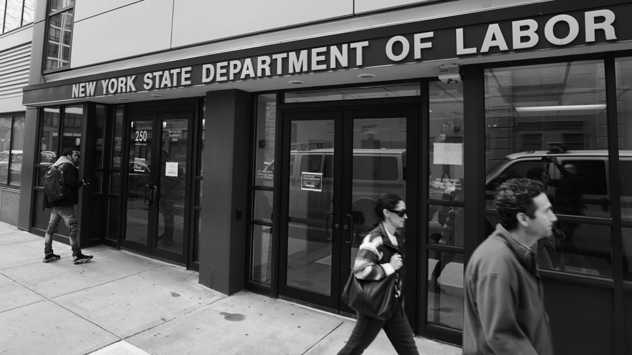 5.24 million applied for new unemployment last week